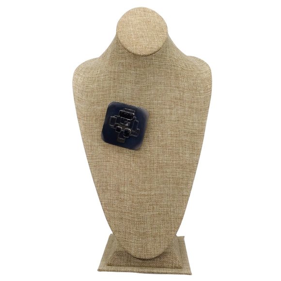 CHANEL GREY 2009 METAL, AGATE, AND STRASS BROOCH - Picture 5 of 6